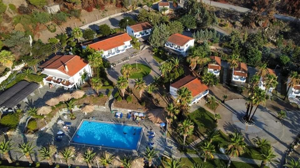 Rokas Village Skhoínos Exterior foto